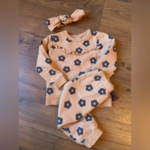 *SOLD* PL Baby Sweat Suit (24mo)